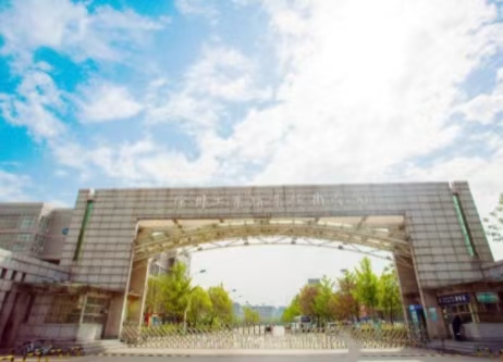 �������ݲƾ��ߵ�ְҵ����ѧУ����������