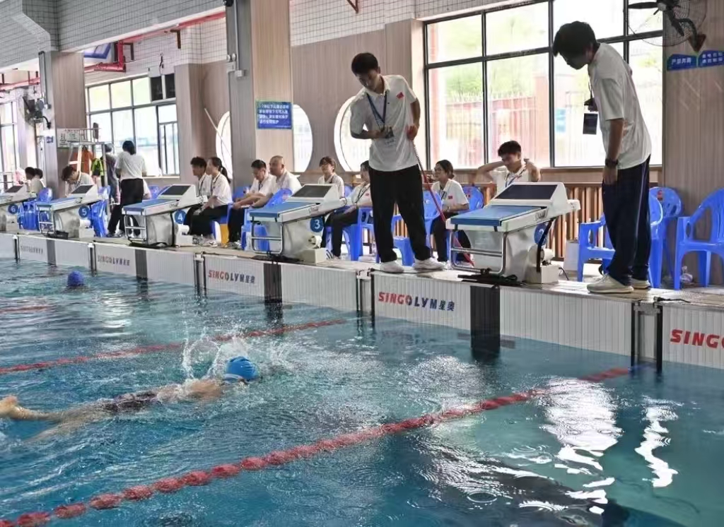 ��ɳ�е�ʮһ���˶�����������Ӿ����