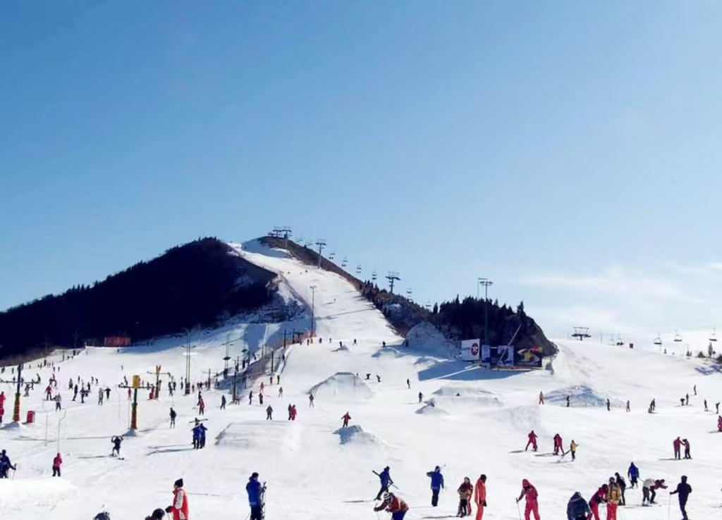 ����÷���ǿ˻�ѩ��